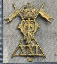 Load image into Gallery viewer, Original WW1 British Army 21st Lancers Cap Badge - The Militaria Shop