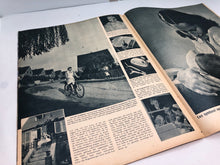 Load image into Gallery viewer, Original Dutch Language WW2 Propaganda Signaal Magazine - No.4 1944 - The Militaria Shop