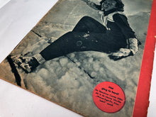 Load image into Gallery viewer, Original Dutch Language WW2 Propaganda Signaal Magazine - No.23 1943 - The Militaria Shop