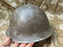 Charger l'image dans la galerie, WW2 Mk3 High Rivet Turtle - British / Canadian Army Helmet - Nice Original - The Militaria Shop