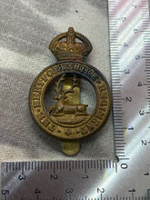 Load image into Gallery viewer, Original British Army WW1 / WW2 Hertfordshire Regiment Cap Badge - The Militaria Shop