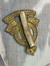 Charger l'image dans la galerie, Original British Army WW1 / WW2 Royal Army Ordnance Corps Cap Badge - The Militaria Shop