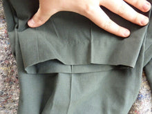 Charger l'image dans la galerie, Genuine British Army Mans Service Dress Trousers (Rifle Green) 30" Waist - The Militaria Shop