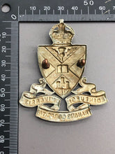 Charger l'image dans la galerie, Original WW2 British Army Edinburgh University OTC Officer Training Cap Badge - The Militaria Shop