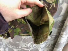 Charger l'image dans la galerie, Genuine British Army DPM Camouflaged Combat Jacket Smock - 170/88 - The Militaria Shop