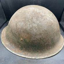 Lade das Bild in den Galerie-Viewer, British / Canadian Army WW2 Mk3 Turtle Helmet - Original WW2 Helmet - The Militaria Shop