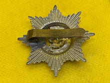 Load image into Gallery viewer, WW1 / WW2 British Army THE CHESHIRE REGIMENT Cap Badge. - The Militaria Shop