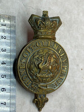 Load image into Gallery viewer, British Army Victorian Crown Welsh Regiment of Foot Cap Badge - The Militaria Shop