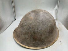 Charger l'image dans la galerie, Original WW2 British / Canadian Army Mk3 Turtle Combat Helmet - The Militaria Shop