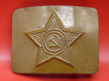 Charger l'image dans la galerie, Genuine Russian Soviet Army Belt Buckle - The Militaria Shop