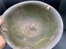 Charger l'image dans la galerie, Original WW2 Onwards (1945-1952) British Army Mk4 Turtle Helmet - The Militaria Shop