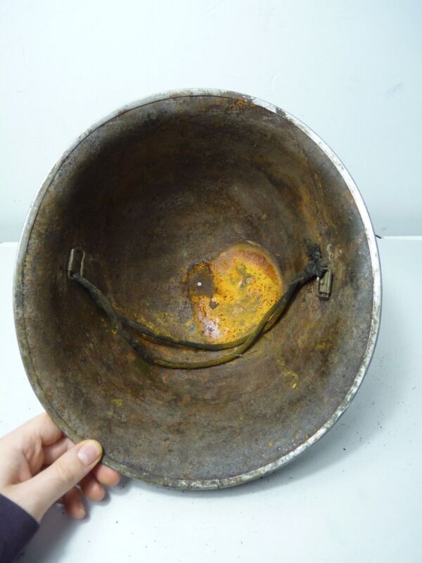 Mk3 Canadian / British Army Original WW2 Turtle Helmet High Rivet - The Militaria Shop