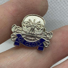 Charger l'image dans la galerie, 17th / 21st Lancers - NEW British Army Military Cap/Tie/Lapel Pin Badge #37 - The Militaria Shop