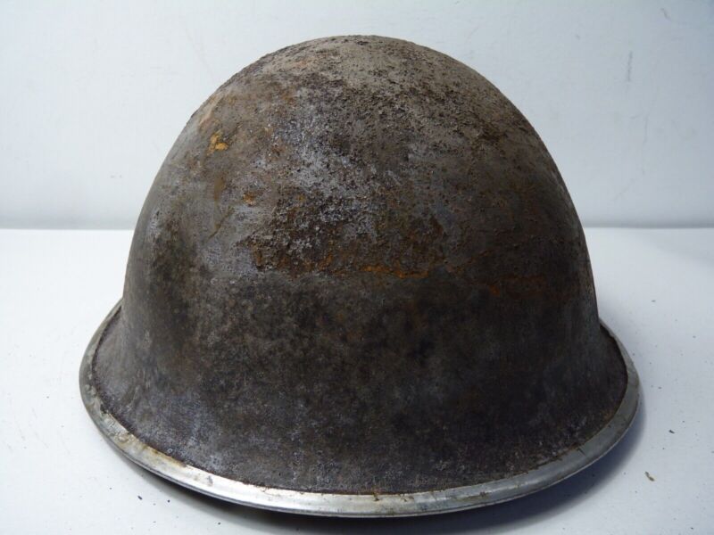 Mk3 Canadian / British Army Original WW2 Turtle Helmet High Rivet - The Militaria Shop