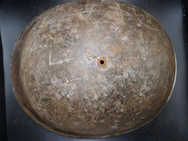 Mk3 Canadian / British Army Original WW2 Turtle Helmet High Rivet - The Militaria Shop