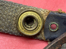 Load image into Gallery viewer, WW2 - Royal Air Force - 37 Pattern Water Bottle Cradle. - The Militaria Shop