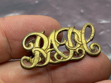 Load image into Gallery viewer, Original WW1 British Army - Royal Army Pay Corps Collar Badge - The Militaria Shop
