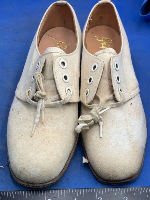 Original WW2 British Army Women's White Summer Shoes - ATS WAAF - Size 240s - The Militaria Shop
