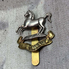 Load image into Gallery viewer, Origianl WW2 British Army The King's (Liverpool) Regiment Cap Badge - The Militaria Shop