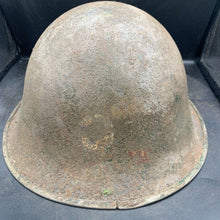 Lade das Bild in den Galerie-Viewer, British / Canadian Army WW2 Mk3 Turtle Helmet - Original WW2 Helmet - The Militaria Shop