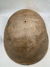 Charger l'image dans la galerie, Original WW2 British / Canadian Army Mk3 Turtle Combat Helmet - The Militaria Shop