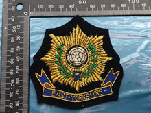 Lade das Bild in den Galerie-Viewer, British Army Bullion Embroidered Blazer Badge - East Yorkshire Regiment - The Militaria Shop