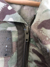 Lade das Bild in den Galerie-Viewer, Genuine British Army MTP Camo Combat Jacket - 170/88 - The Militaria Shop
