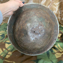 Charger l'image dans la galerie, Original WW2 British Style South African Mk2 Army Combat Helmet - The Militaria Shop