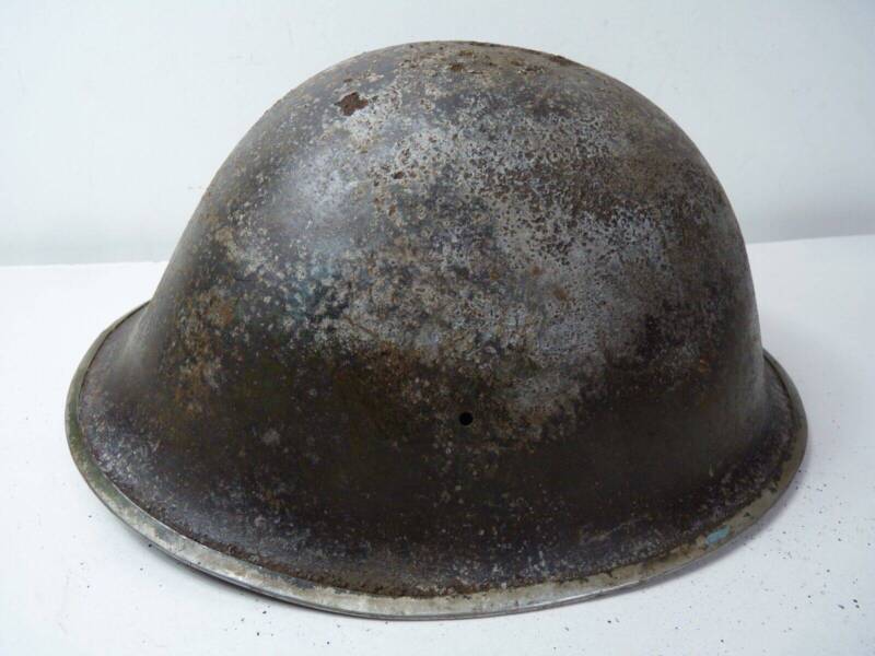 Original WW2 British / Canadian Army Mk3 High Rivet Turtle Army Combat Helmet - The Militaria Shop