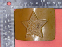 Charger l'image dans la galerie, Genuine Russian Soviet Army Belt Buckle - The Militaria Shop