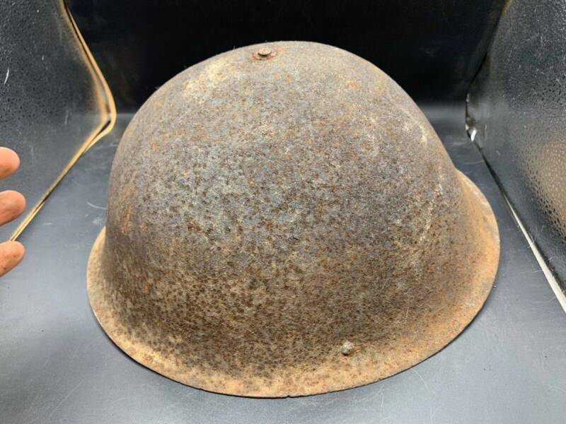 Original WW2 Onwards (1945-1952) British Army Mk4 Turtle Helmet - The Militaria Shop