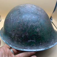 Charger l'image dans la galerie, Original WW2 British / Canadian Army Mk3 High Rivet Turtle Army Combat Helmet - The Militaria Shop