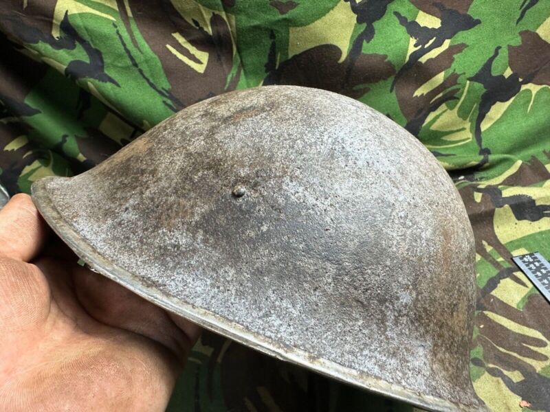 Genuine British / Canadian Army Mark 3 Turtle Helmet - Original WW2 Helmet - The Militaria Shop