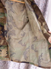 Charger l'image dans la galerie, Genuine US Army Camouflaged BDU Battledress Uniform - 33 to 37 Inch Chest - The Militaria Shop