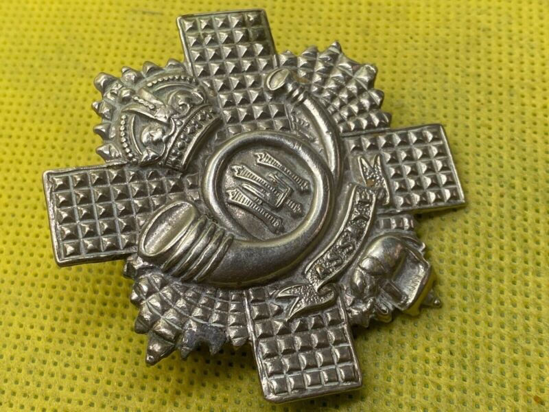 British Army - Highland Light Infantry Regiment KC Cap Badge - The Militaria Shop