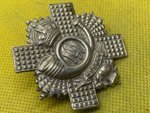 Charger l'image dans la galerie, British Army - Highland Light Infantry Regiment KC Cap Badge - The Militaria Shop