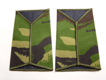 Charger l'image dans la galerie, DPM Rank Slides / Epaulette Pair Genuine British Army - CCF Corporal - The Militaria Shop
