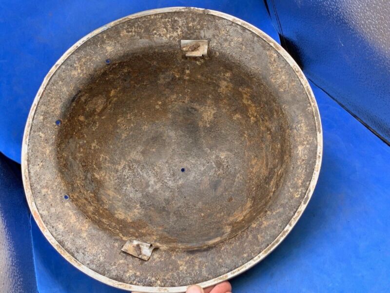 Original WW2 British Army Combat Helmet Mk2 Brodie - Div Signed - The Militaria Shop