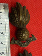 Load image into Gallery viewer, Original WW1 / WW2 British Army Artillery Officers Bronze Collar Badges - Pair - The Militaria Shop