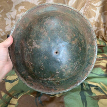 Charger l'image dans la galerie, Original WW2 British Style South African Mk2 Army Combat Helmet - The Militaria Shop