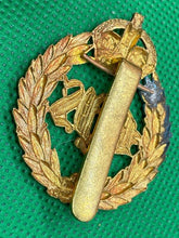 Load image into Gallery viewer, Original WW1 / WW2 British Army - 2nd Dragoon Guards BAYS Regiment Cap Badge - The Militaria Shop