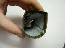 Lade das Bild in den Galerie-Viewer, QRH Royal Horse OD Green Rank Slides / Epaulette Pair Genuine British Army - NEW - The Militaria Shop