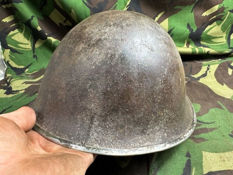 British / Canadian Army Mark 3 Turtle Helmet - Original WW2 Combat Helmet - The Militaria Shop