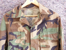 Charger l'image dans la galerie, Genuine US Army Camouflaged BDU Battledress Uniform - 33 to 37 Inch Chest - The Militaria Shop