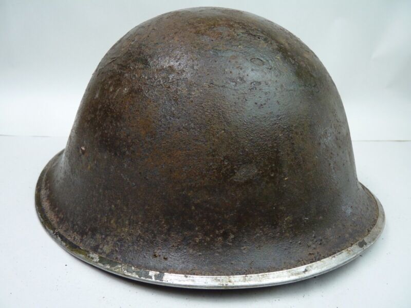 Original WW2 British / Canadian Mk3 Turtle Helmet Untouched Paint - The Militaria Shop