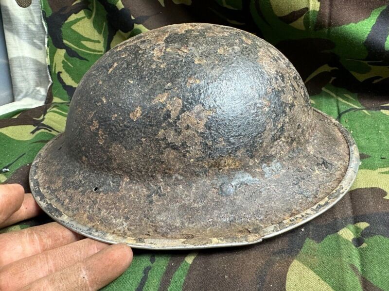 British Army Mk2 Brodie Helmet - Original WW2 - South African Manufactured - The Militaria Shop