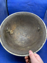 Load image into Gallery viewer, WW2 Canadian / British Army Mk3 Turtle Helmet Original - The Militaria Shop