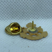 Charger l'image dans la galerie, Notts & Derby - Sherwood - NEW British Army Military Cap/Tie/Lapel Pin Badge - The Militaria Shop