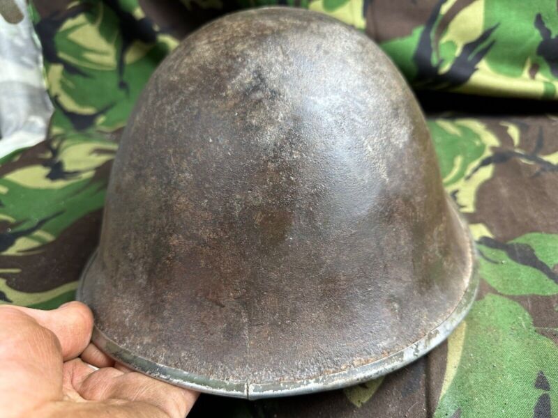 British / Canadian Army Mark 3 Turtle Helmet - Original WW2 Combat Helmet - The Militaria Shop
