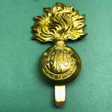 Load image into Gallery viewer, Original Canadian Army Les Fusiliers Mont-Royal Cap Badge - The Militaria Shop